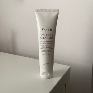 Fresh Soy Face Cleanser